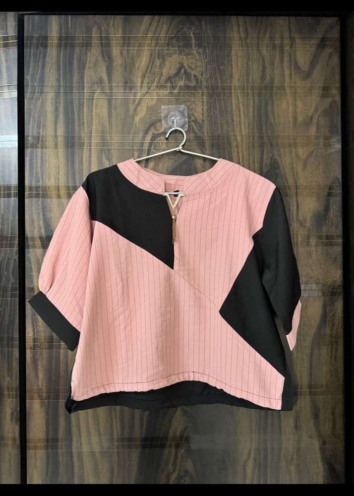 Basic peach Amd Black Crop Top