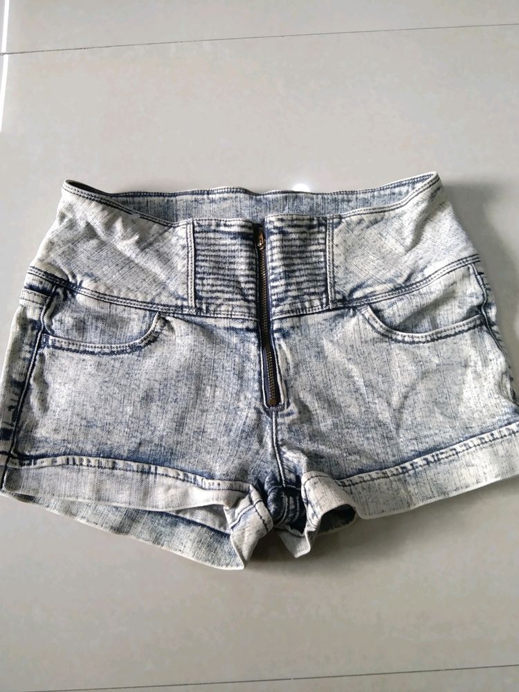 Unique Y2K Zip Shorts