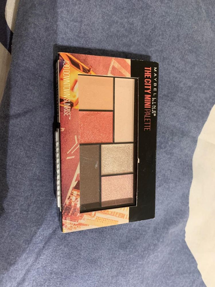 Reduced &  Fixed Price Maybelline  Mini Palette