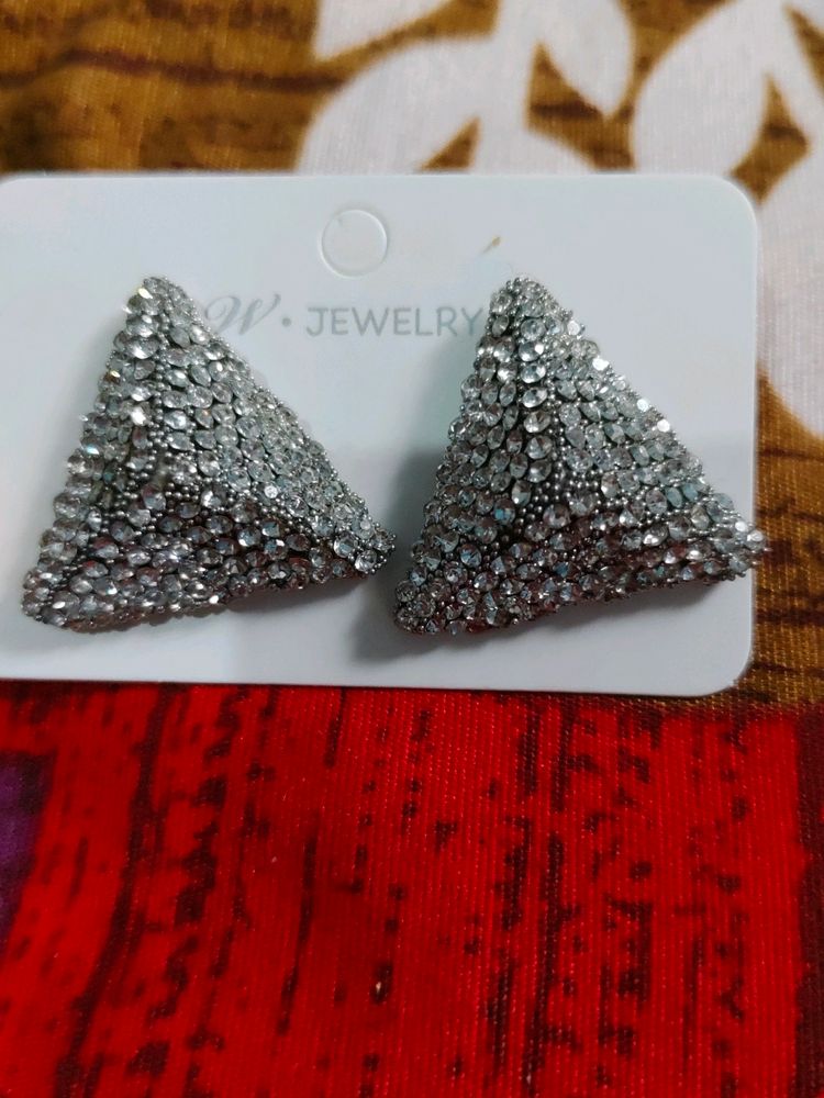 Silver Earing