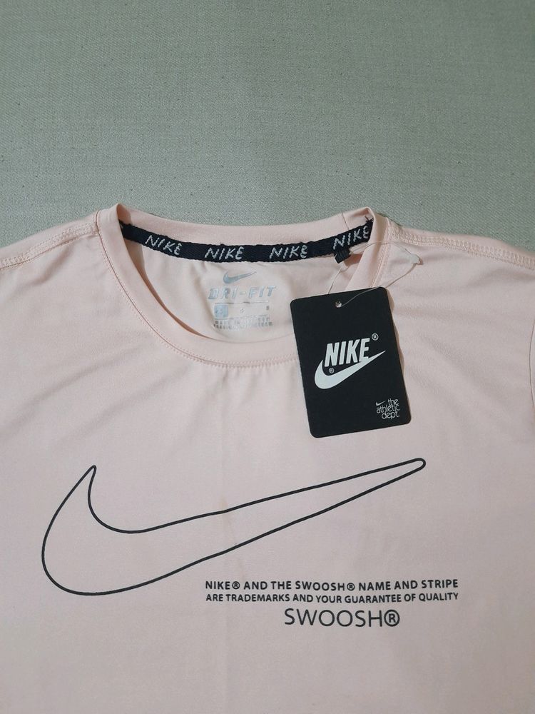 Nike Dry Fit T-shirt