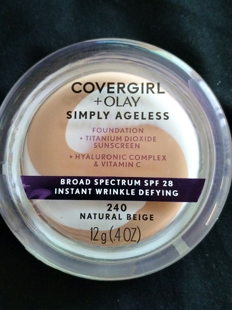 COVERGIRL+OLAY simple Ageless Foundation