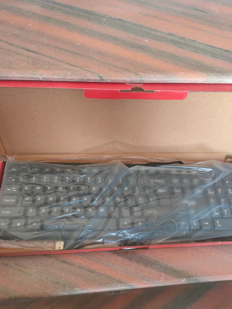 QUANTUM HI-TECH Keyboard Brand New