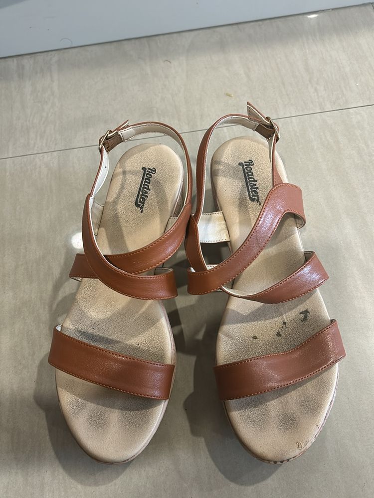 Roadster Sandals