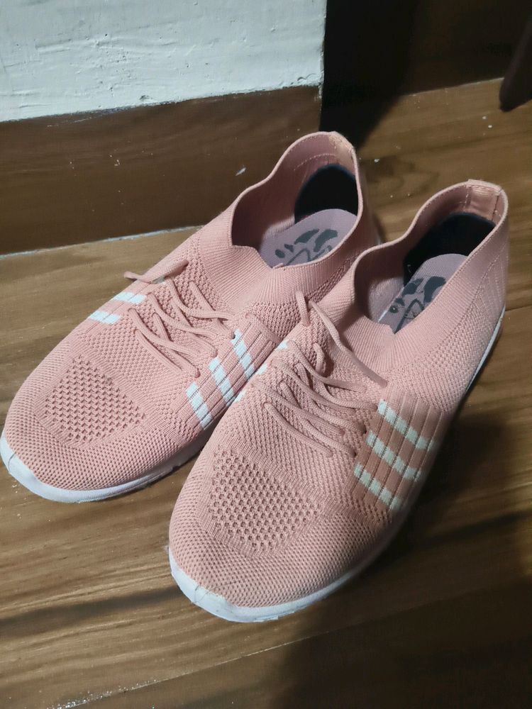 peach casual shoes