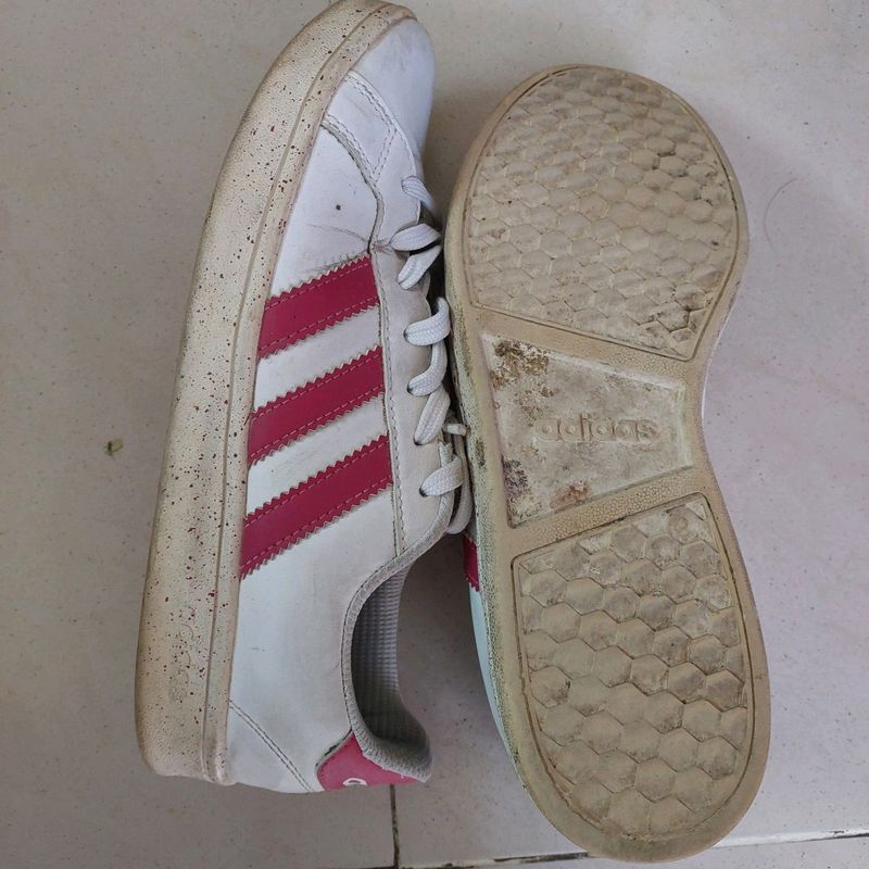 Adidas Sneakers