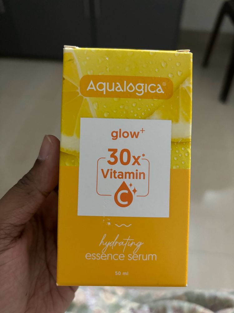 New Aqualogica Vitamin C Serum