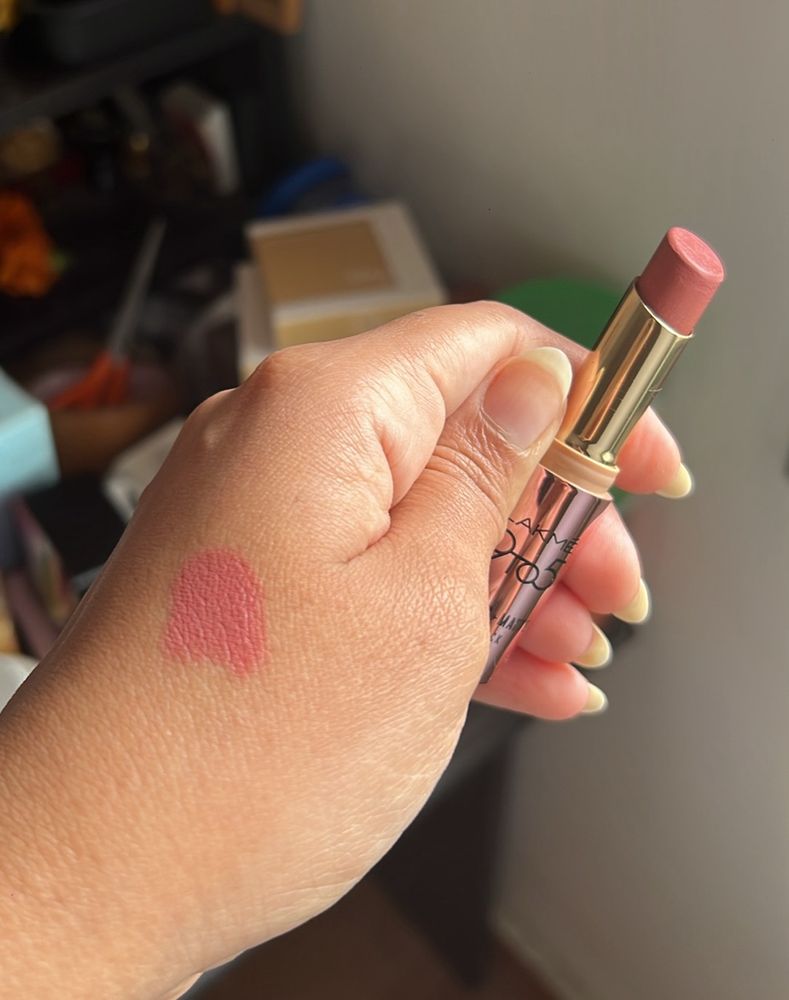 Nude Pink Primer+matte Lakme Lipstick