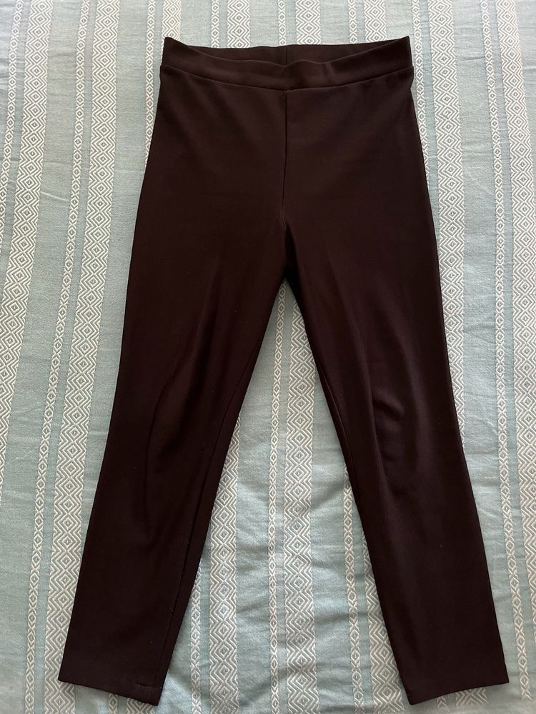 H&M, Women Black Skinny Fit Slacks, Size XS