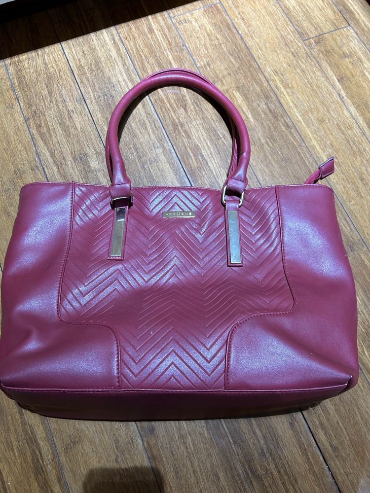 🎊clearance🎊Cherry Handbag