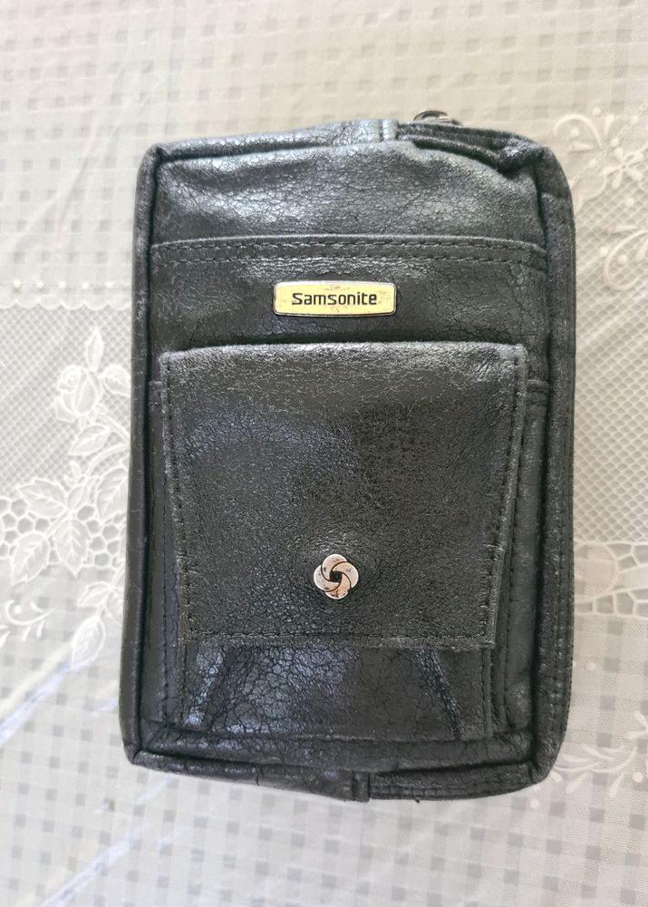 Samsonite Black Leather Pouch