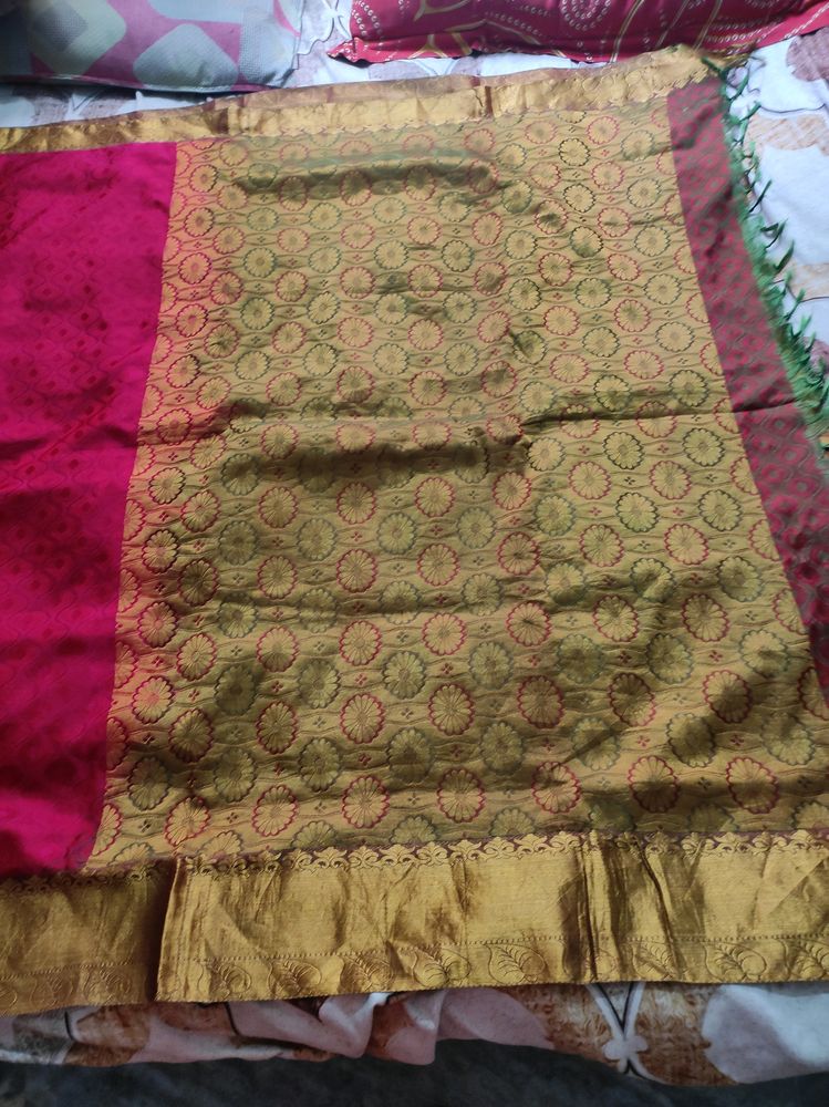 Maroon And Green With Blue Patli Pallu