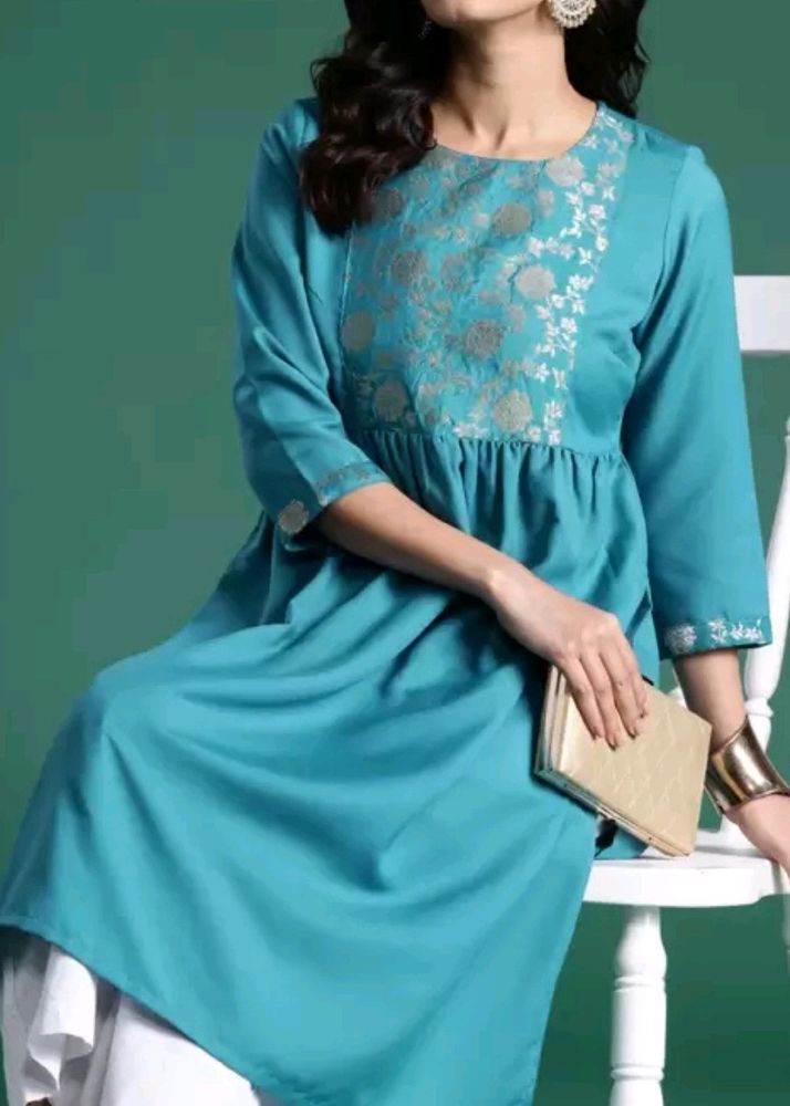 Grab This Beautiful Blue Kurta