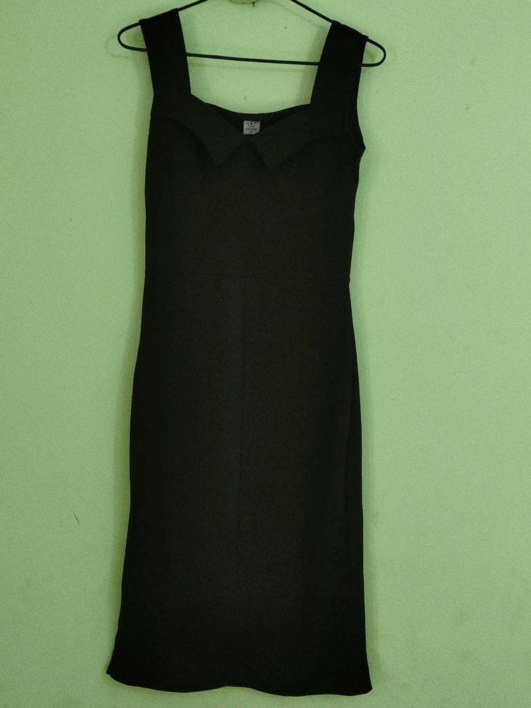 Women Stylis Black Colour Bodycon Dress