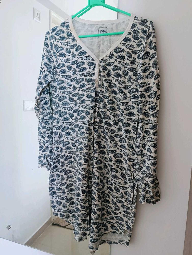 Winter Short Night Gown - Size M