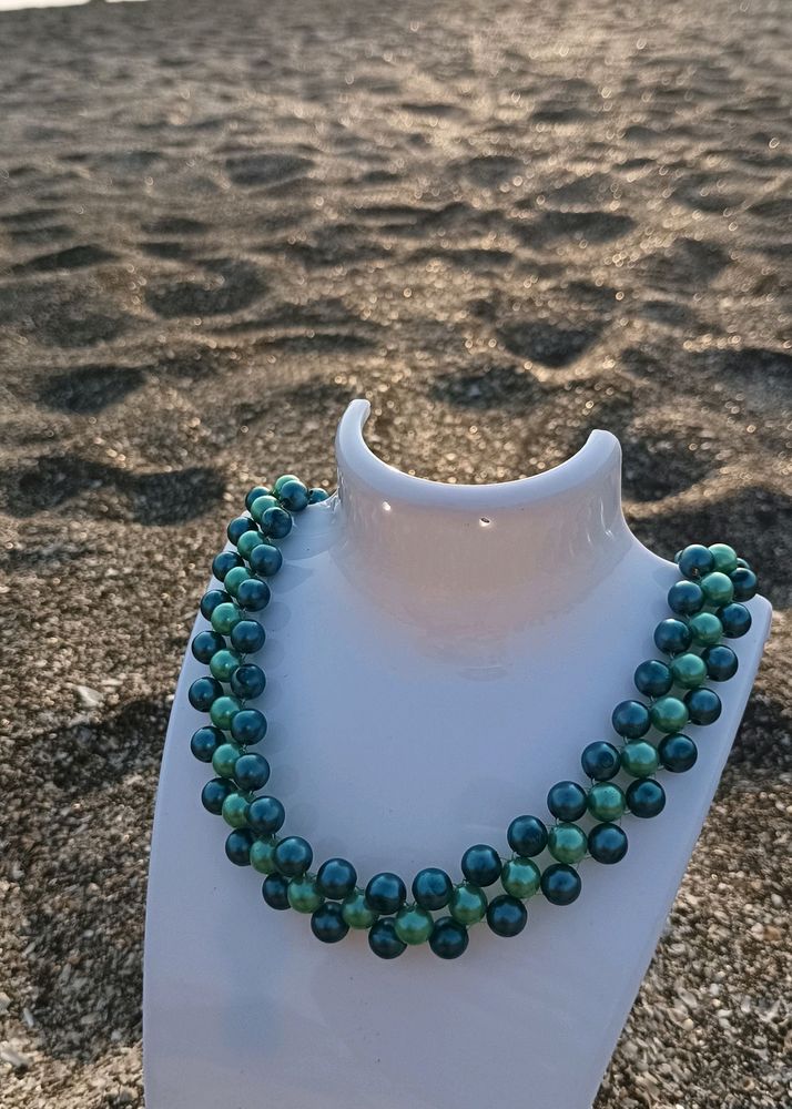 Green Pearls Neckpiece