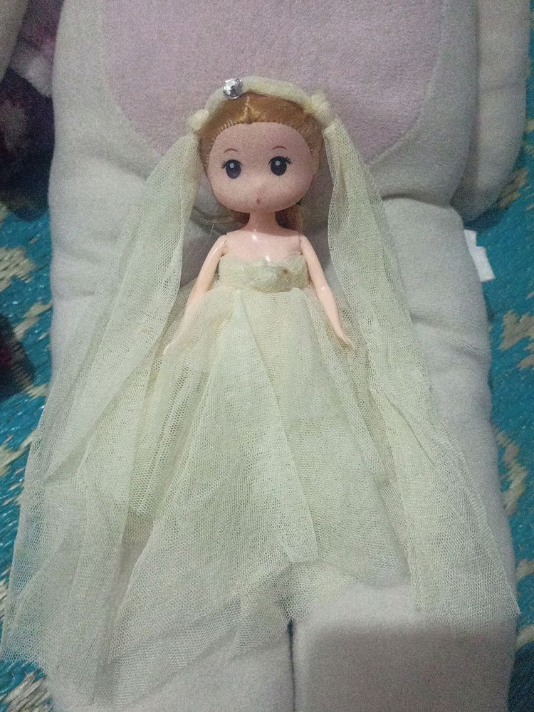 Confused Wedding  Doll Movable🥰 It's Very Cute?