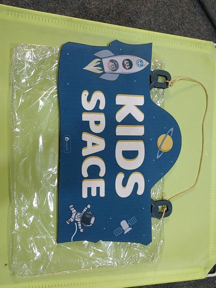 Kids Space Wodden Hanging Board