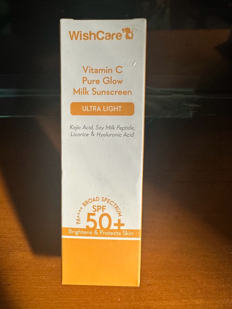 Vitamin C Pure Glow Milk Sunscreen