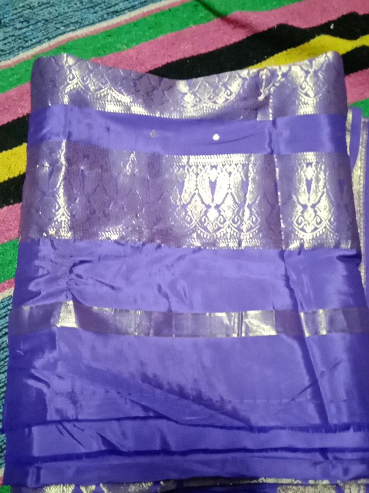 banarasi silk saree without blouse in good condition