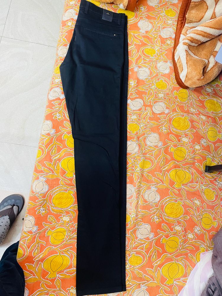 New black Pant For Girls