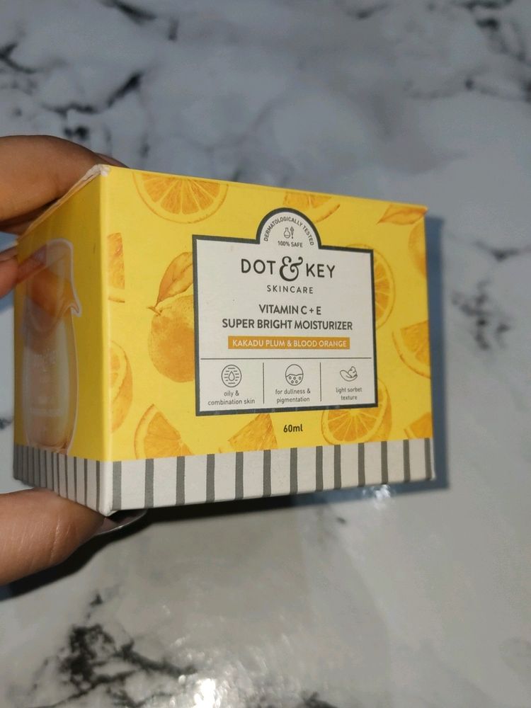 Dot & Key Vitamin C + E Super Bright Moisturizer