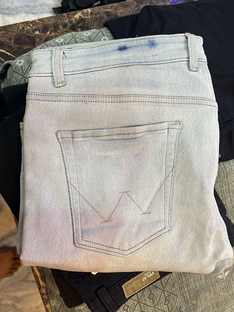 Off White Denim Jeans - L-34 Size