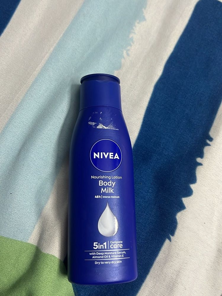 Nivea Nourishing Body Milk