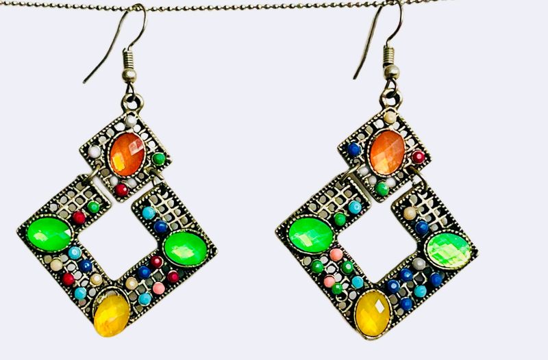 multi color lightweight beautiful earings