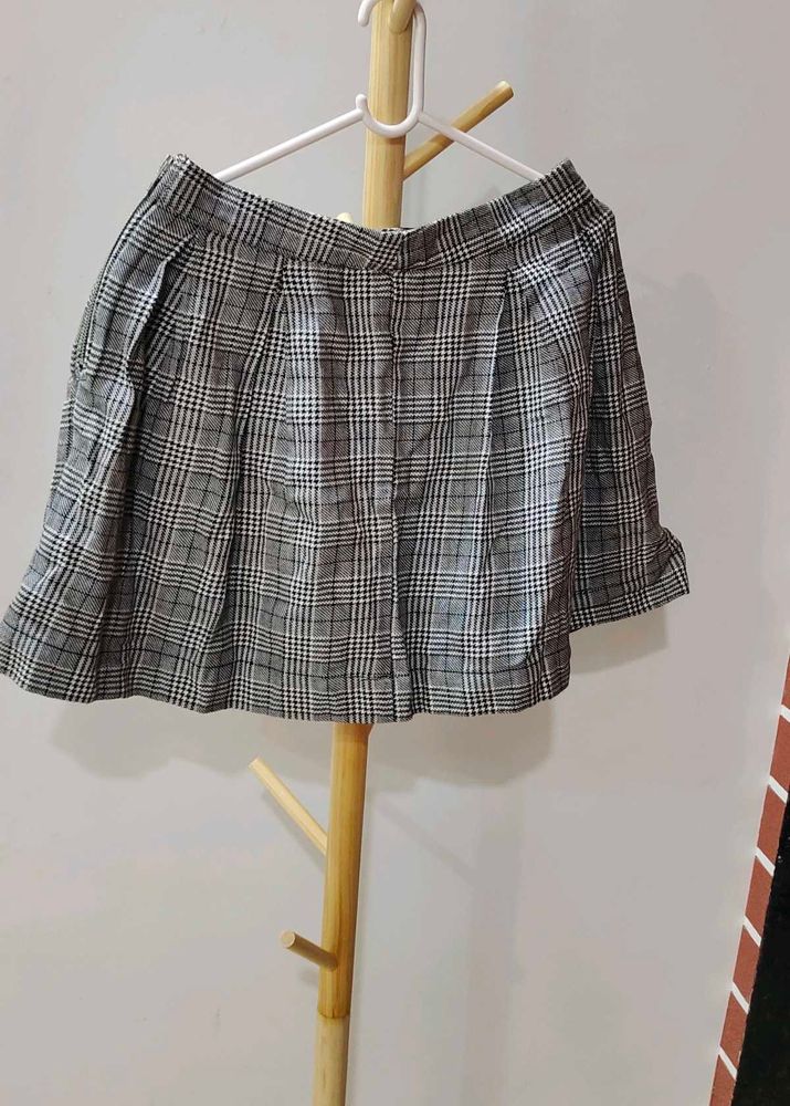 Pleated Mini Skirt