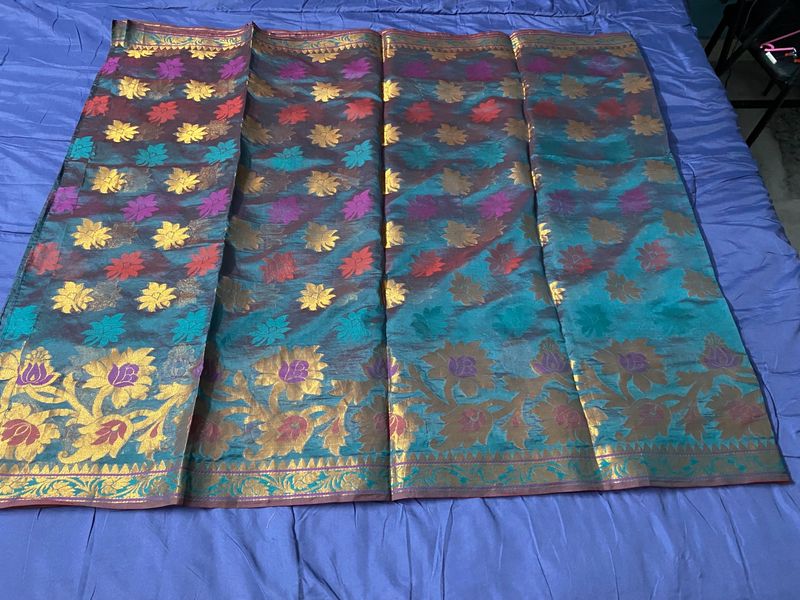 Banarasi Saree With Gold Zari