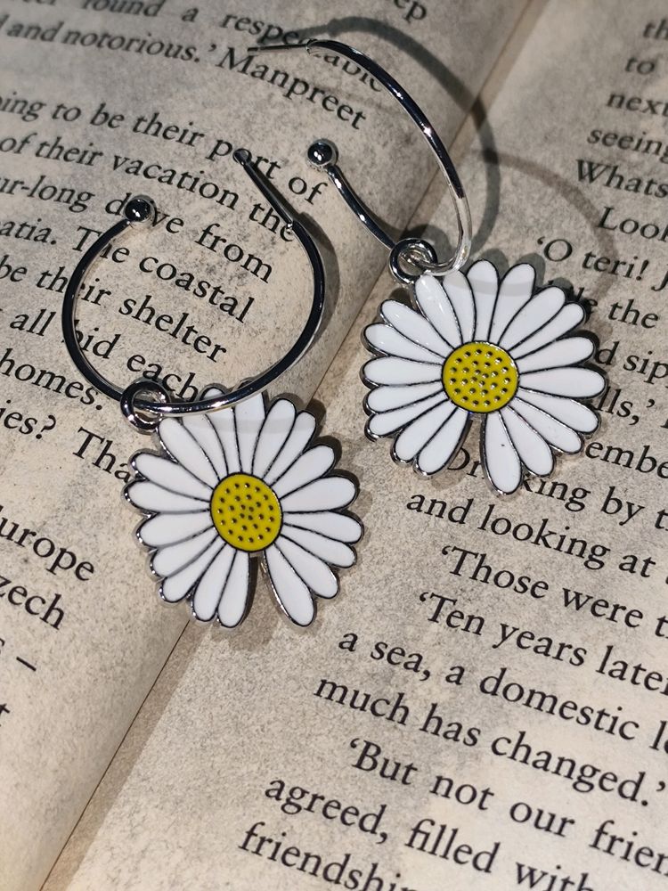 Daisy Earrings