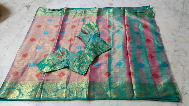 Pattu Saree With Blouse