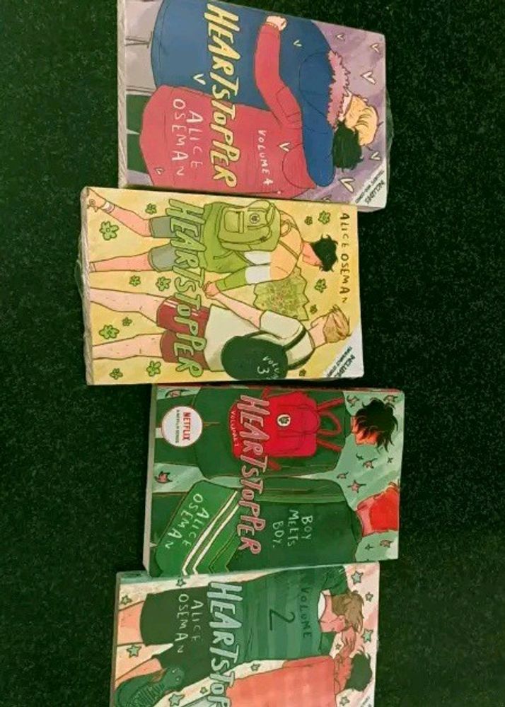 Heartstopper Book Set