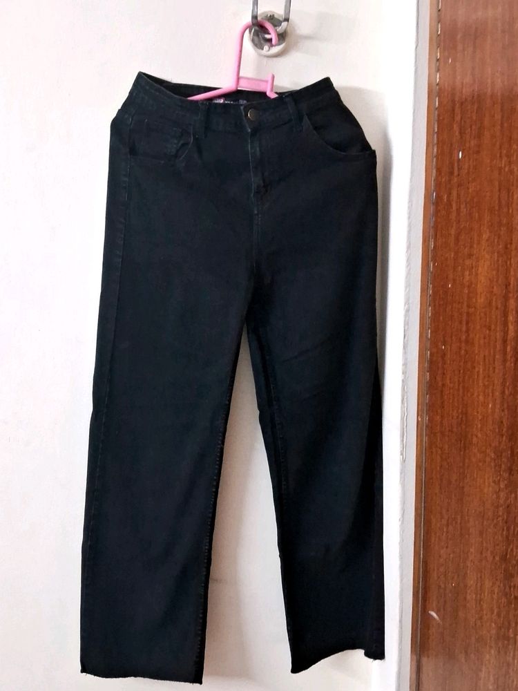 VERO MODA Black Jeans From Myntra