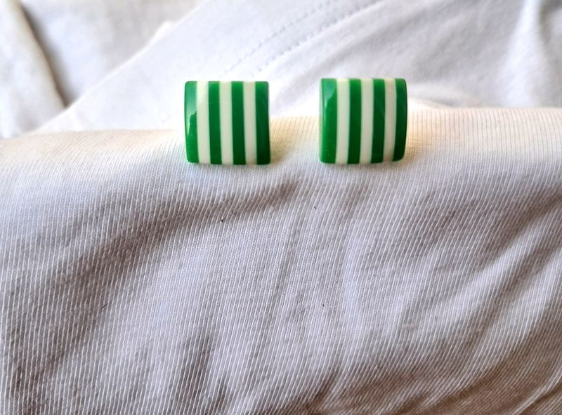 ❗LOWEST PRICE❗Green 💚 N White 🤍 Strip Earring