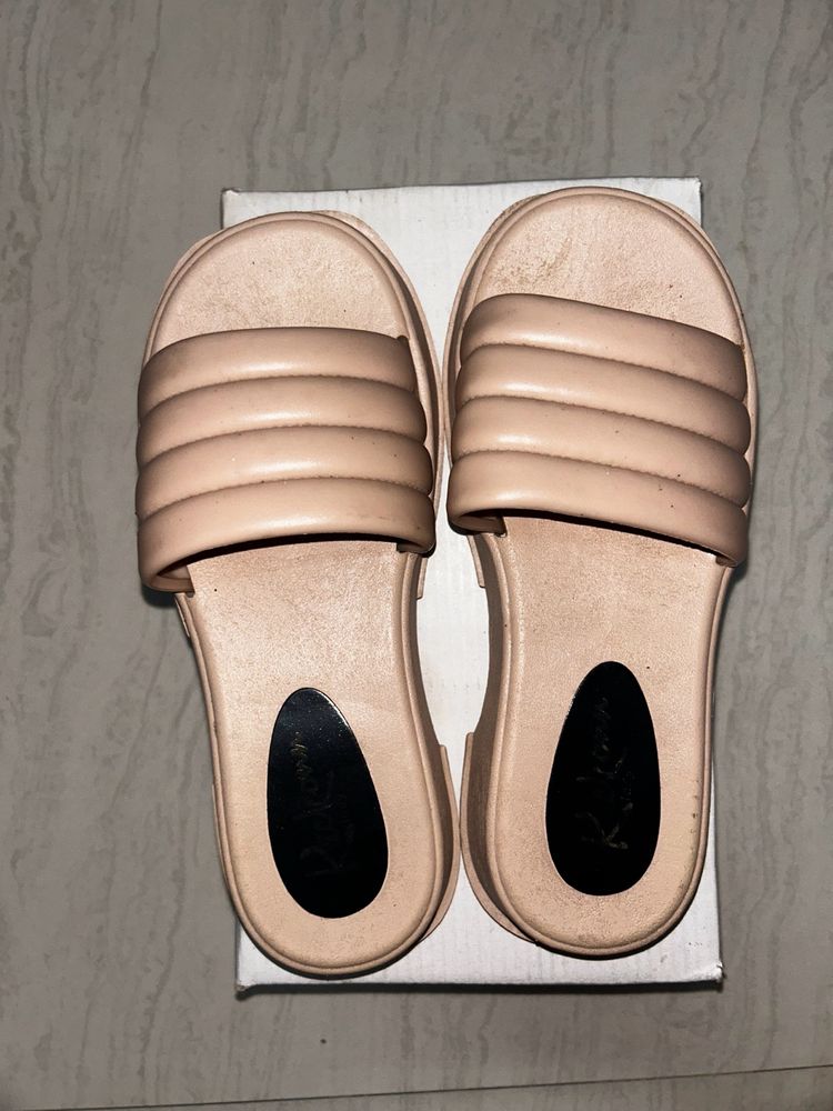 Nude Slippers