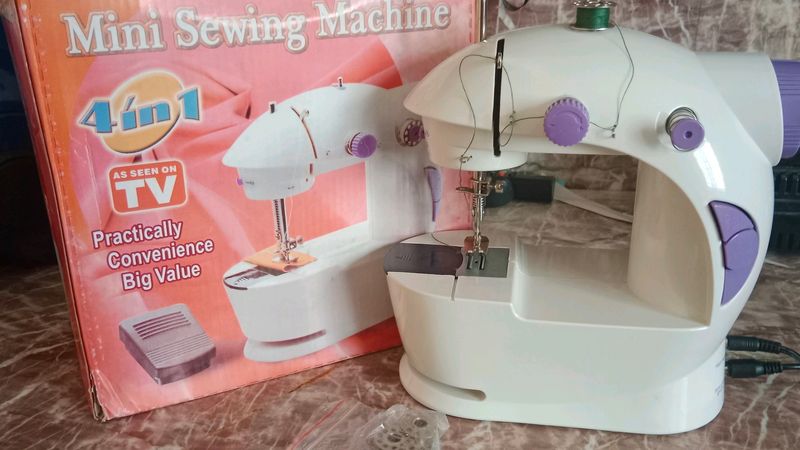 Mini Sewing Machine