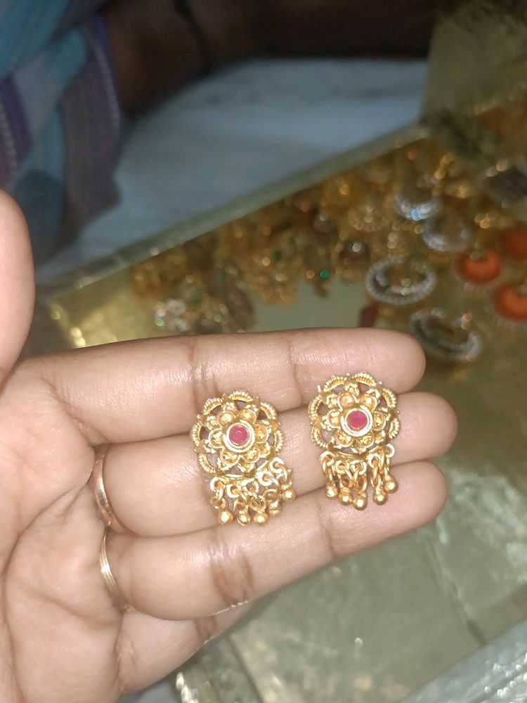 Golden Earings , Antique piece