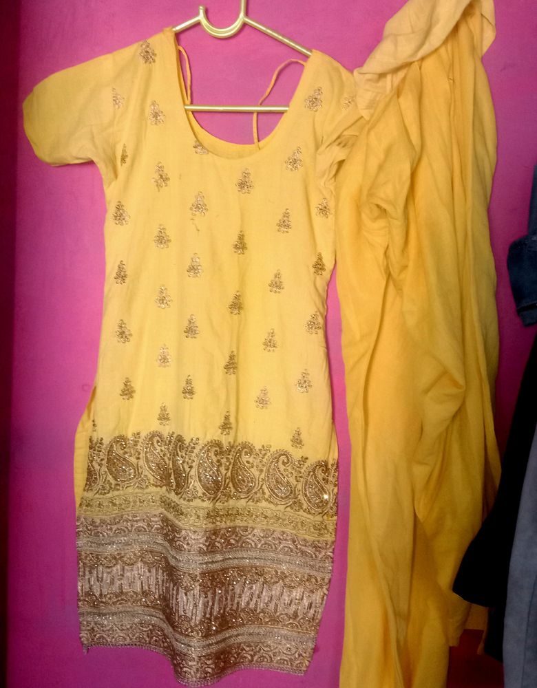 Salwar Suit 💛🛍️