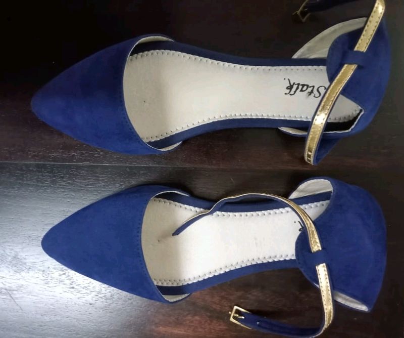 Blue Velvet Flats