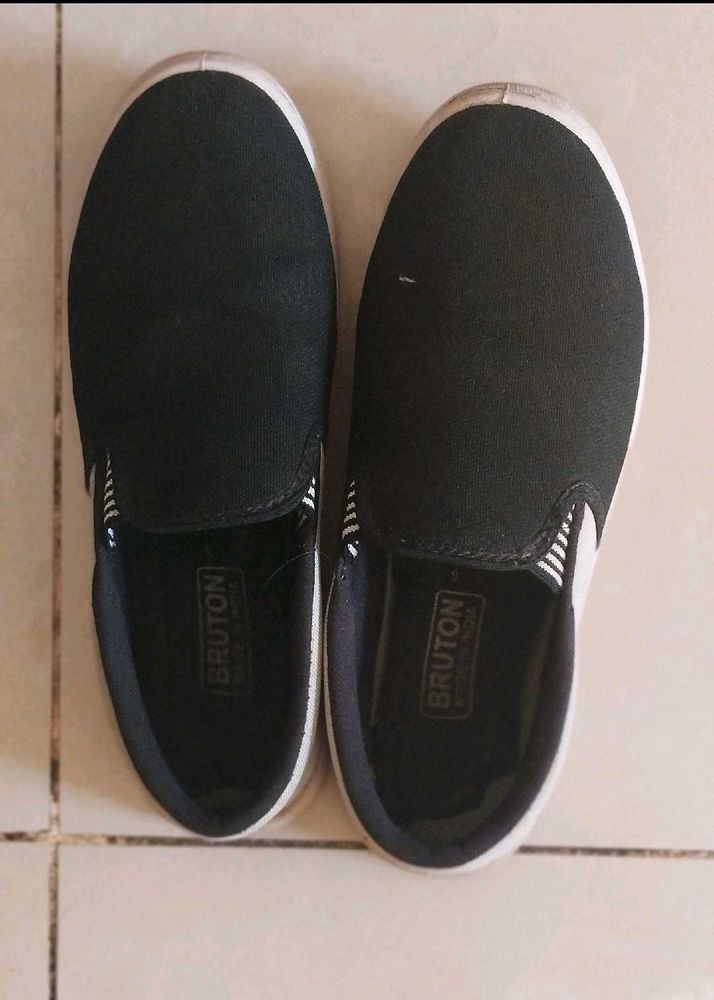 Casual Canvas Shoes Size 9