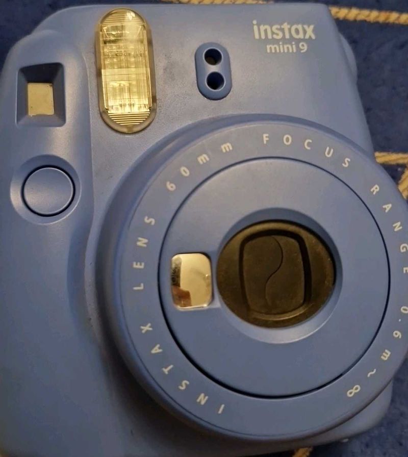 Instax Mini 9 Poleroid Camera