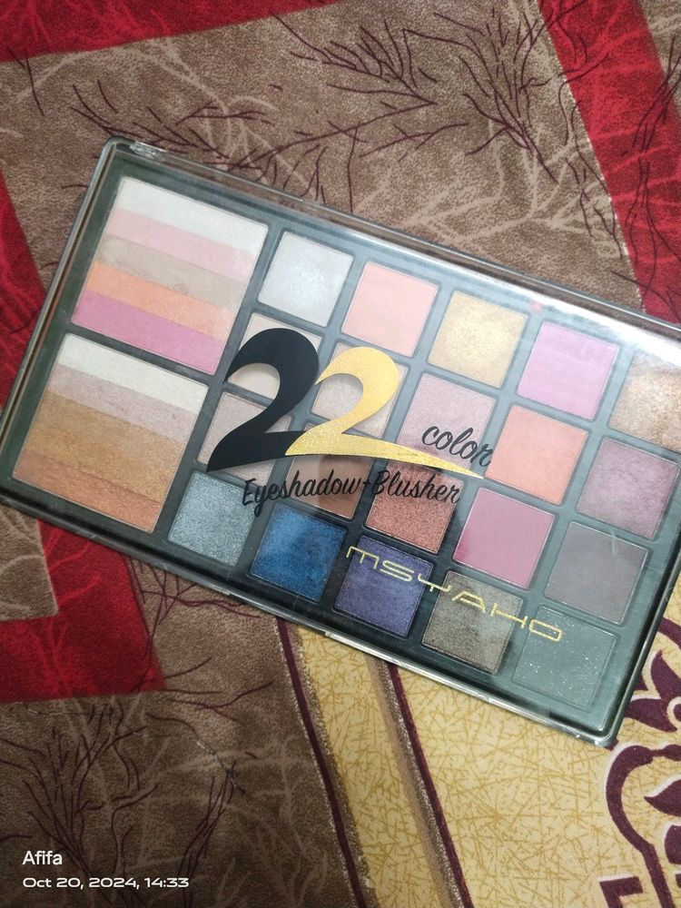 Unused Eyeshadow Palette