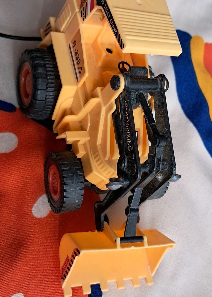 REMOTE CONTROL EXCAVATOR