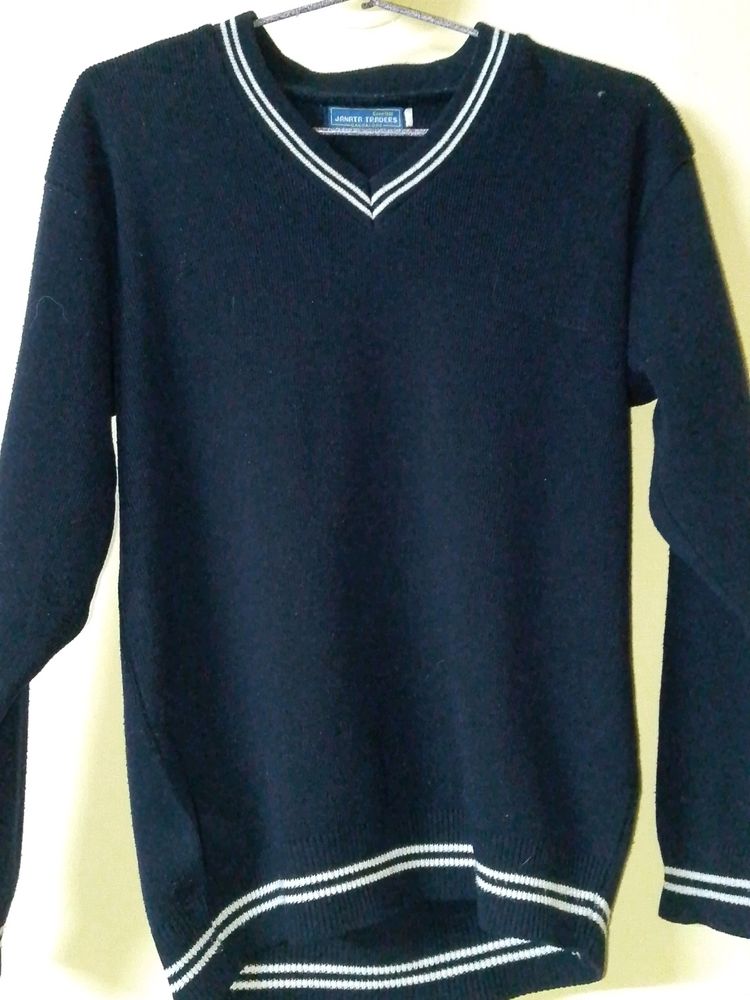 Cute Navy Blue sweatshirt