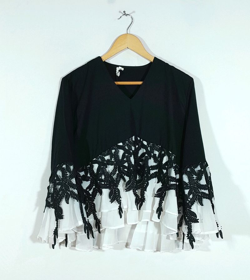 Black & White Top (Women's)