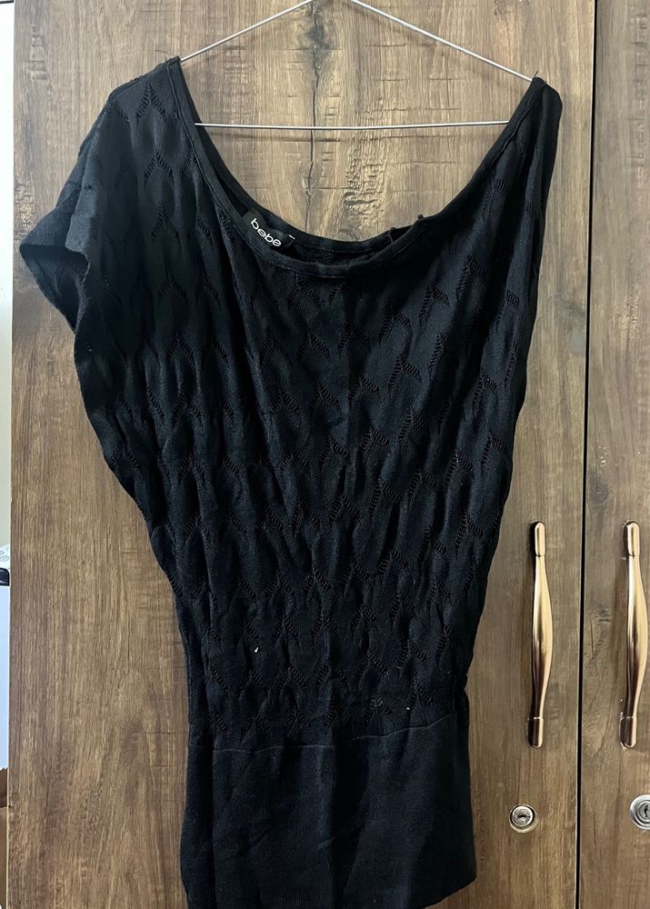 BLACK Drop Shoulder Top