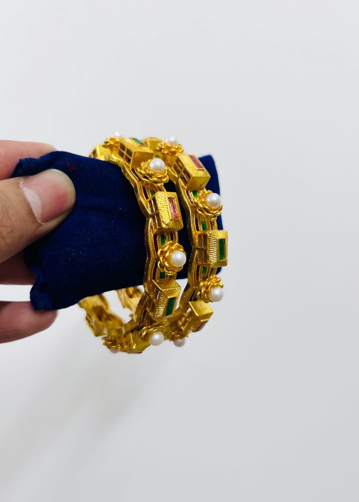 Women Royal Golden Gram Bangles