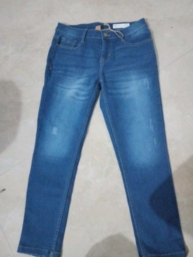 New Jeans From Max